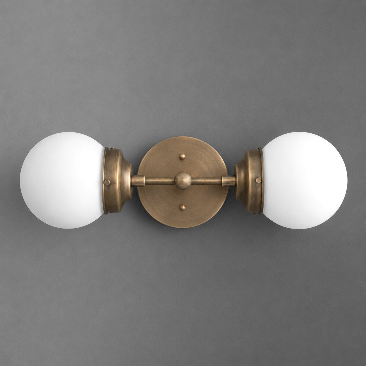 VANITY LIGHT MODEL NO. 2599