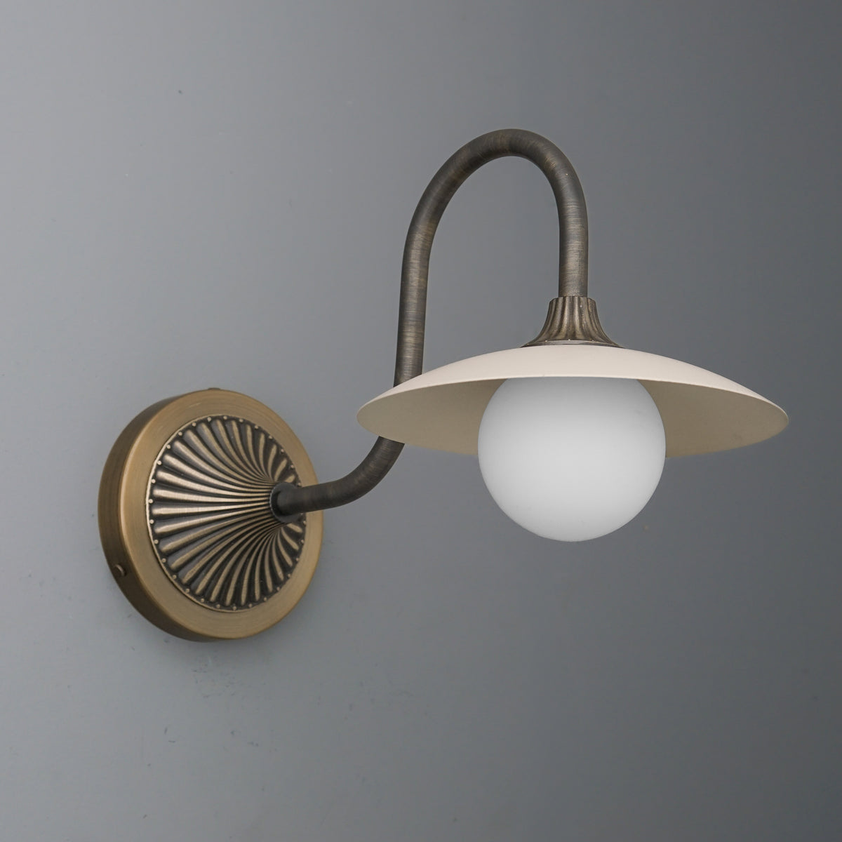 SCONCE MODEL NO. 1089