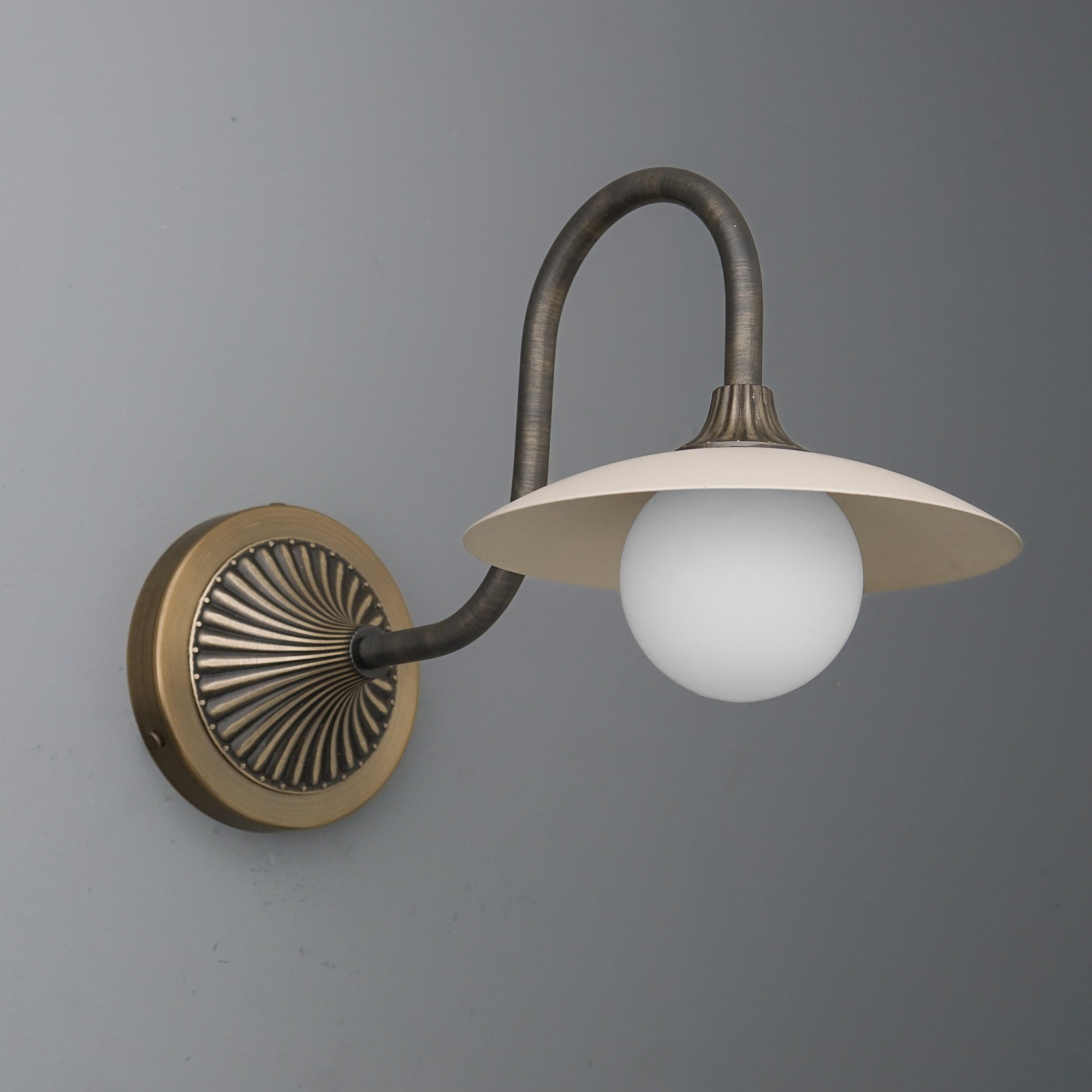 SCONCE MODEL NO. 1089