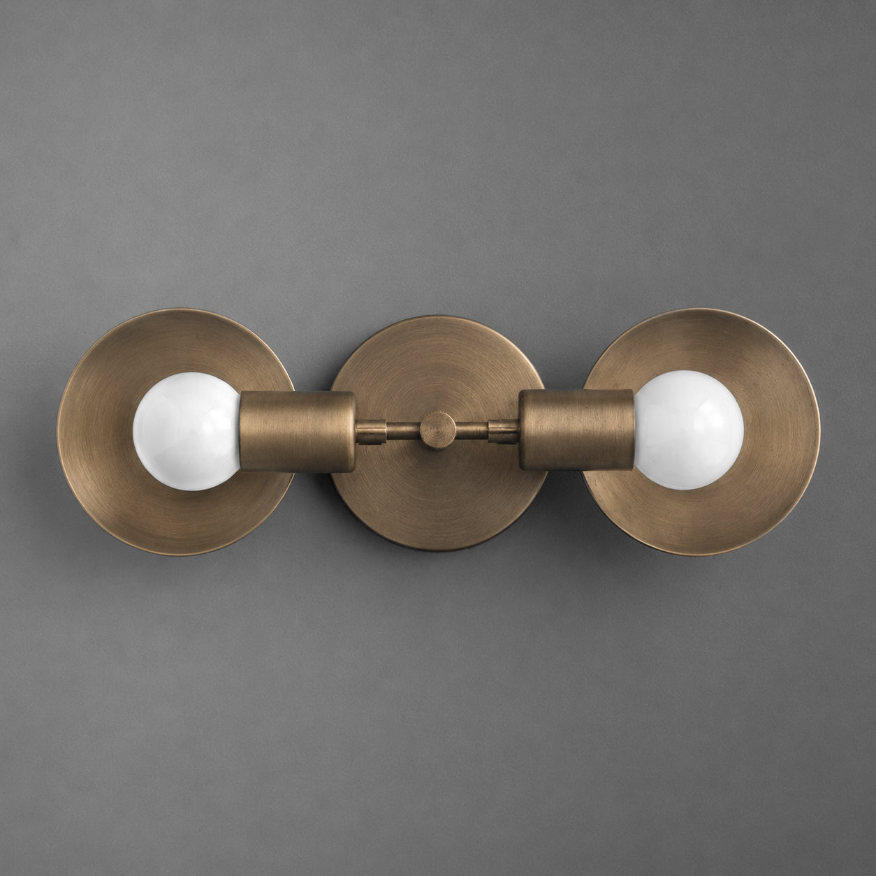 VANITY LIGHT MODEL NO. 1006