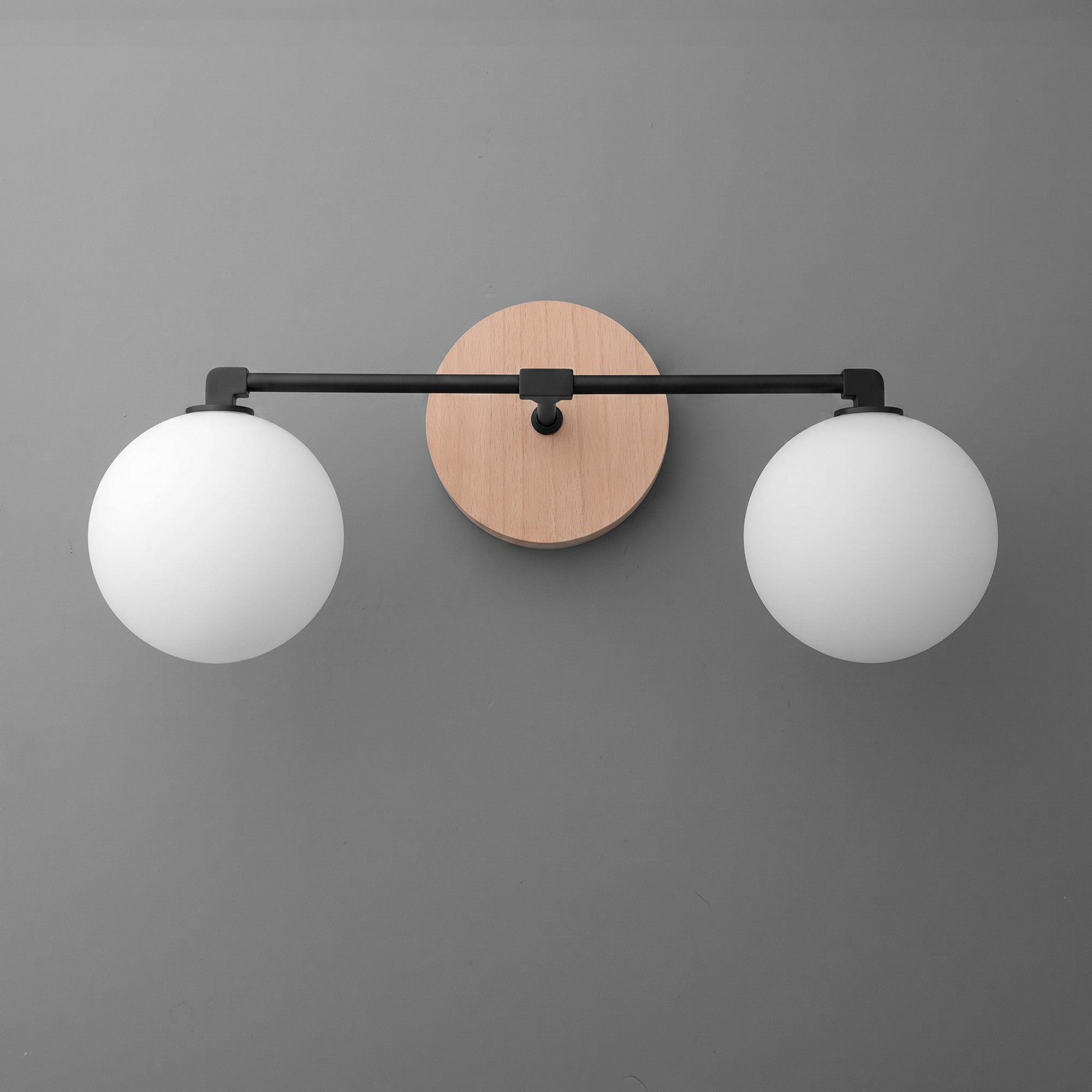VANITY LIGHT MODEL NO. 1151
