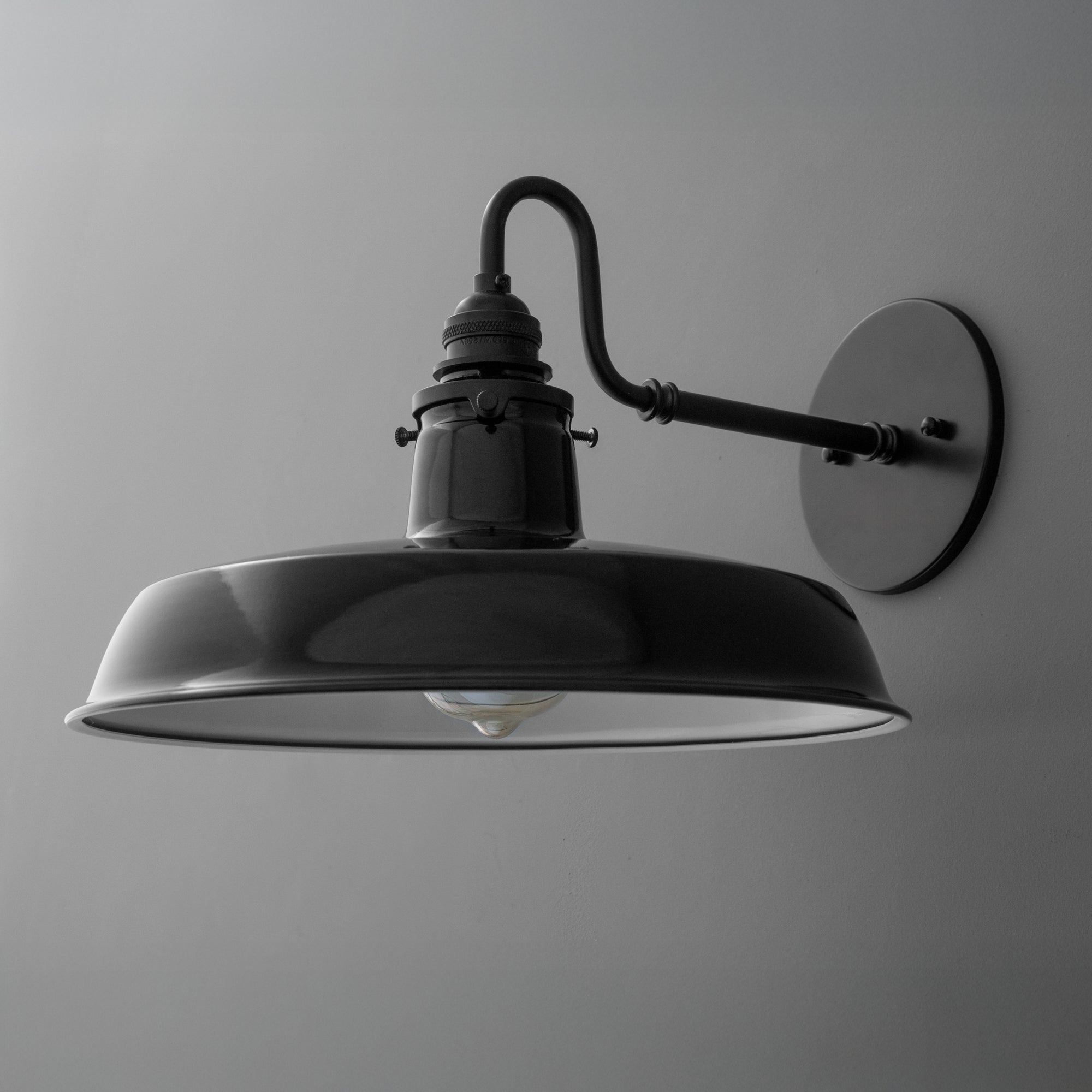 SCONCE MODEL NO. 1570