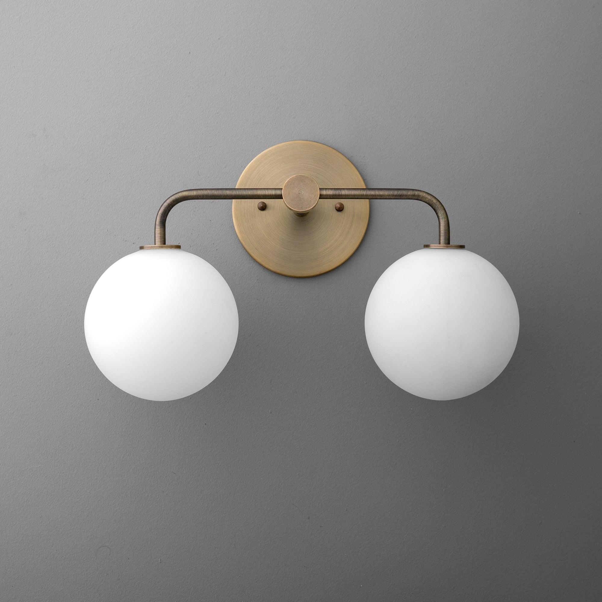 VANITY LIGHT MODEL NO. 1149