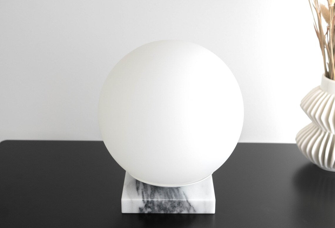 TABLE LAMP MODEL NO. 9970