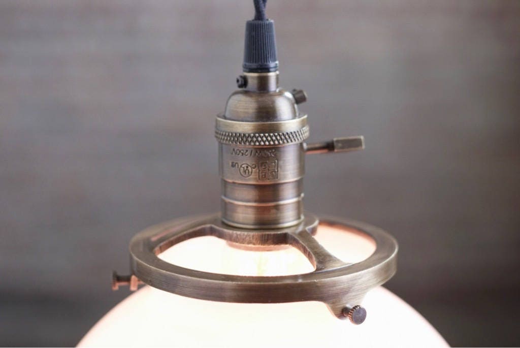 PENDANT MODEL No. 1835