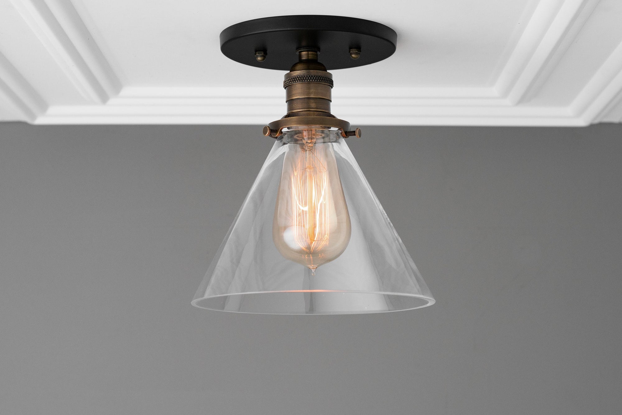 CEILING LIGHT MODEL No. 8758