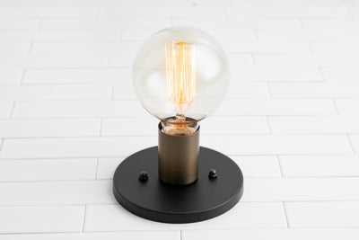 CEILING LIGHT MODEL No. 2057