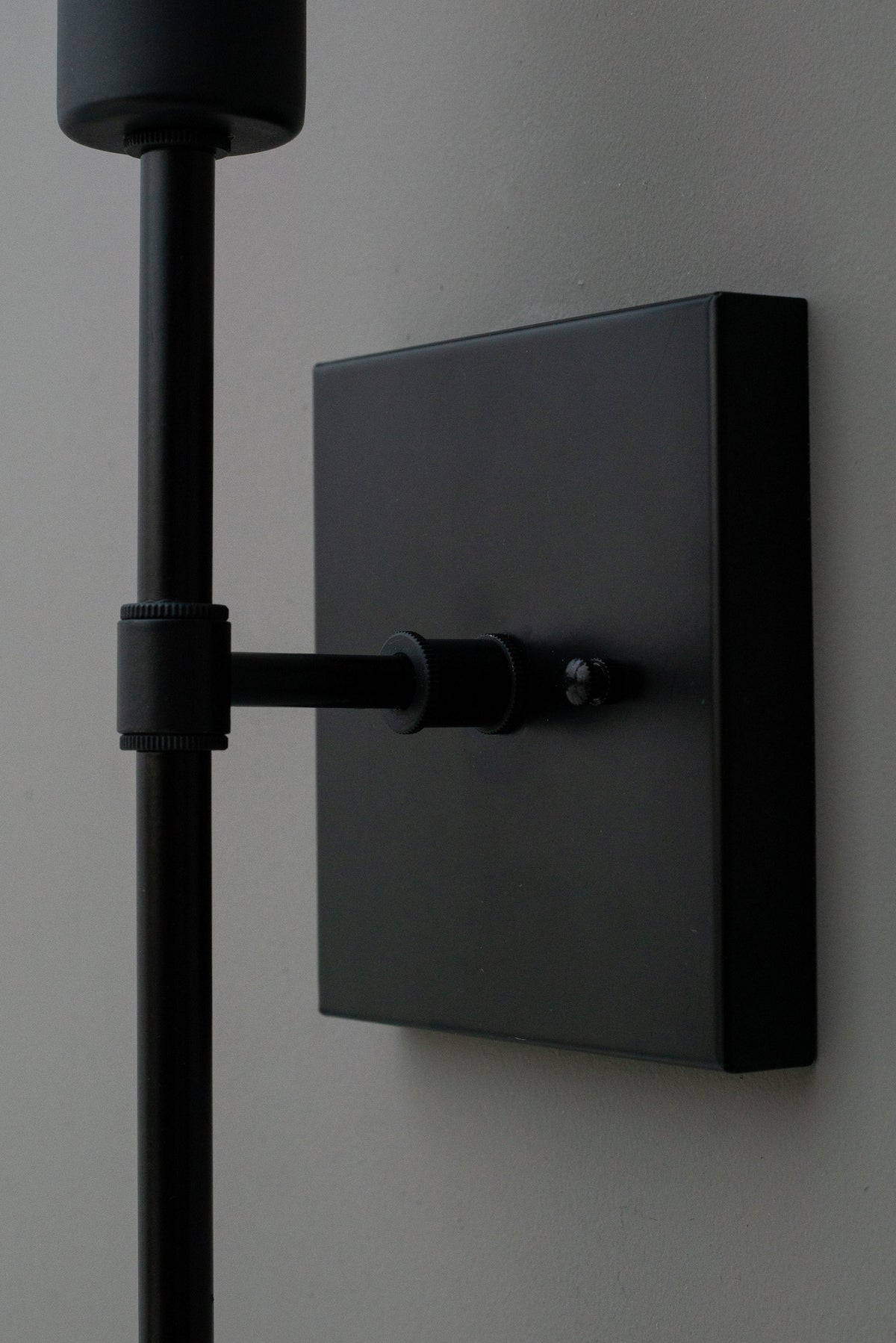 SCONCE MODEL No. 4136