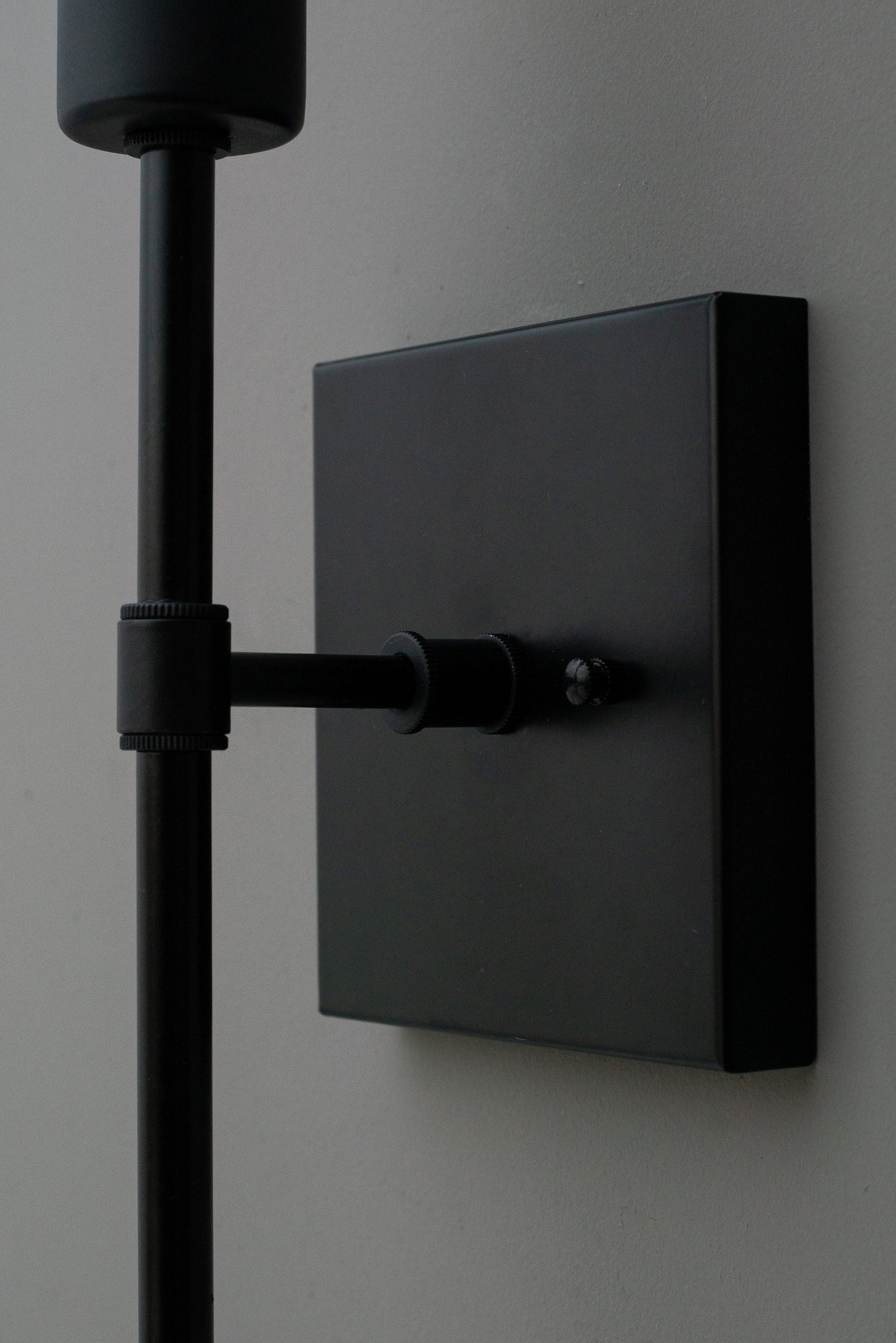 SCONCE MODEL No. 4136