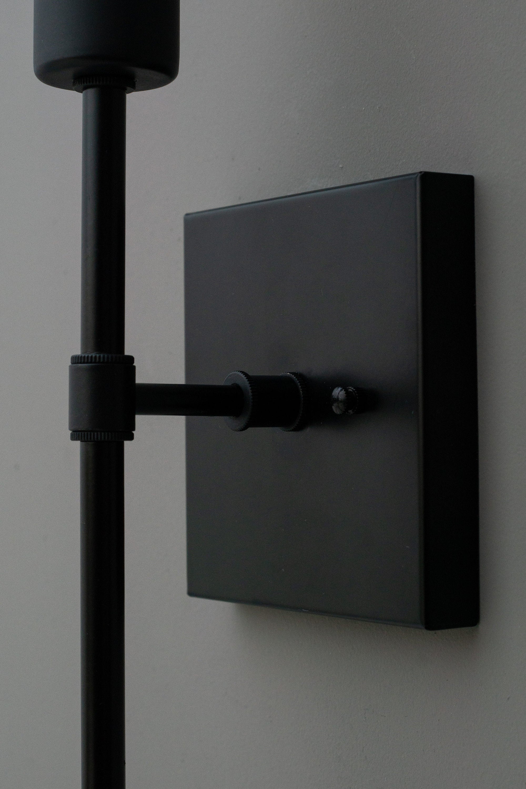 SCONCE MODEL No. 4136