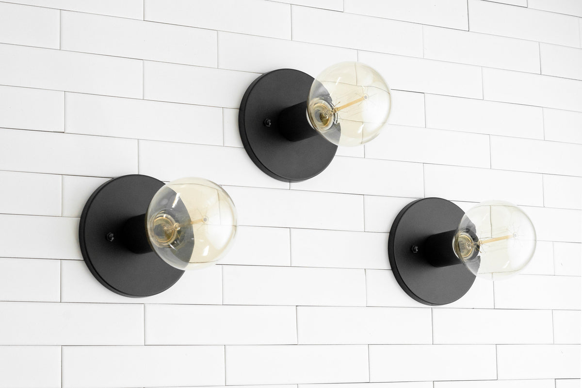 CEILING LIGHT MODEL No. 2057