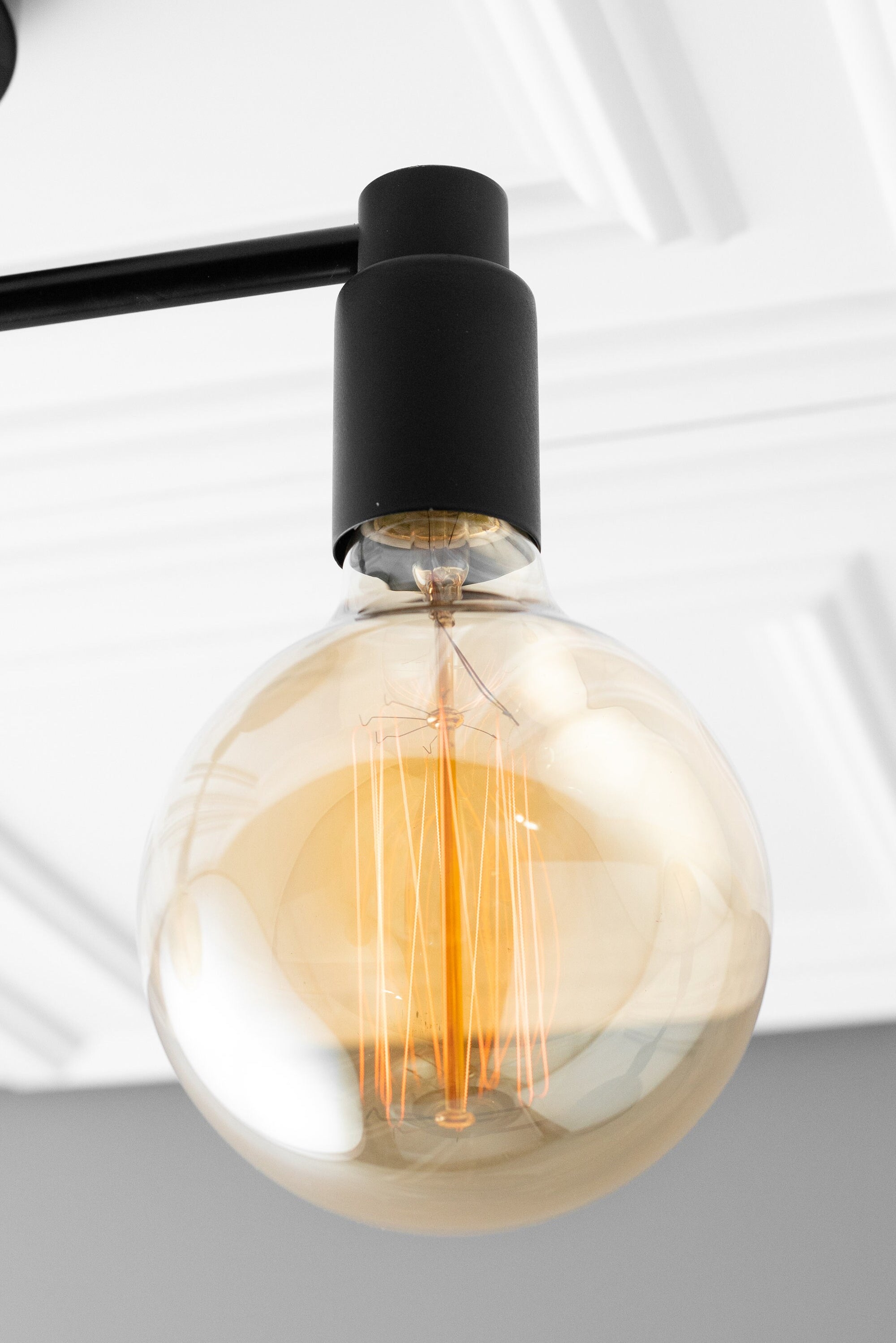 CEILING LIGHT MODEL NO. 8025