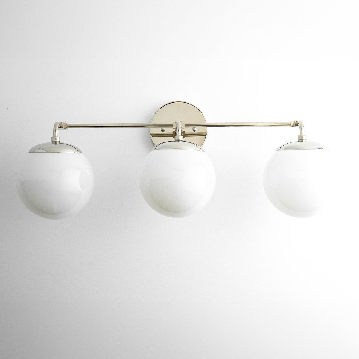 VANITY LIGHT MODEL NO. 9319