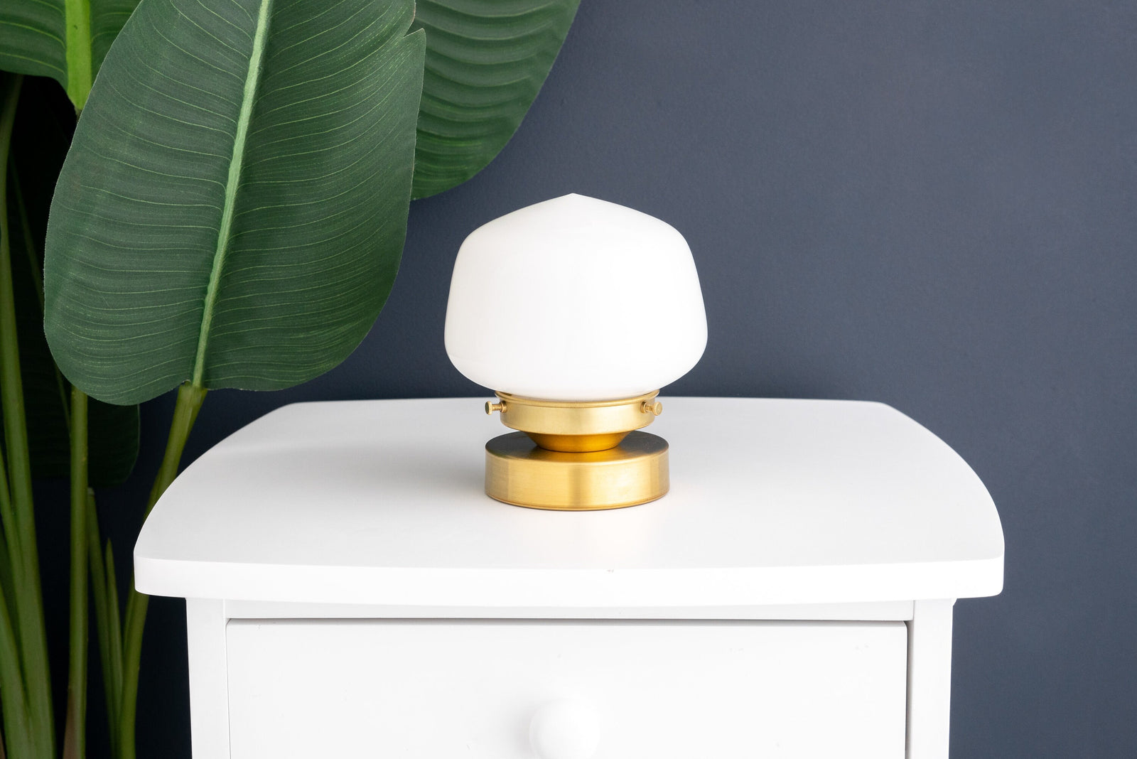 TABLE LAMP MODEL No. 1377