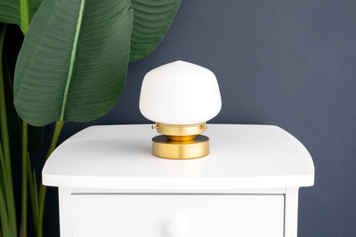 TABLE LAMP MODEL No. 1377
