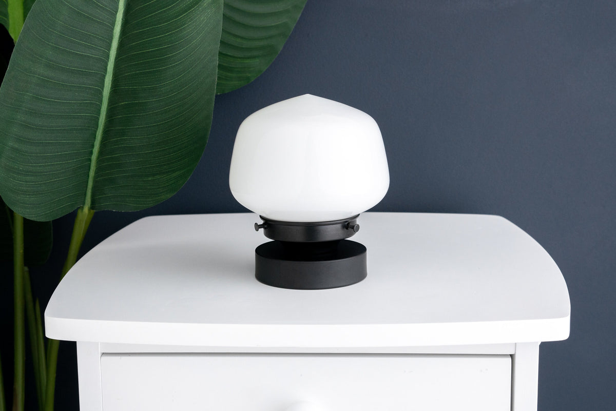 TABLE LAMP MODEL No. 1377