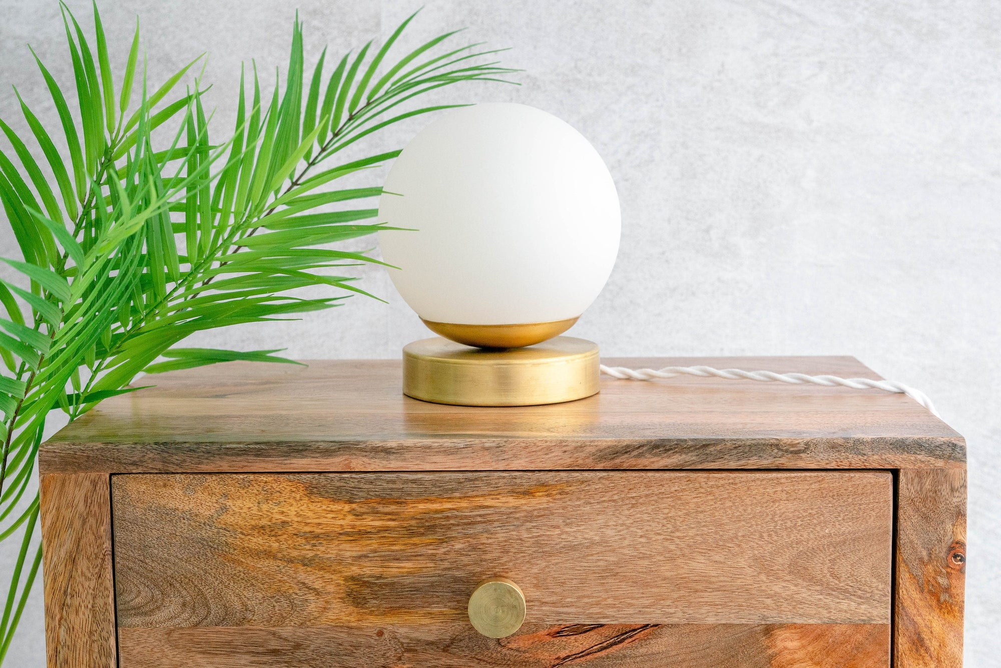 TABLE LAMP MODEL No. 3024