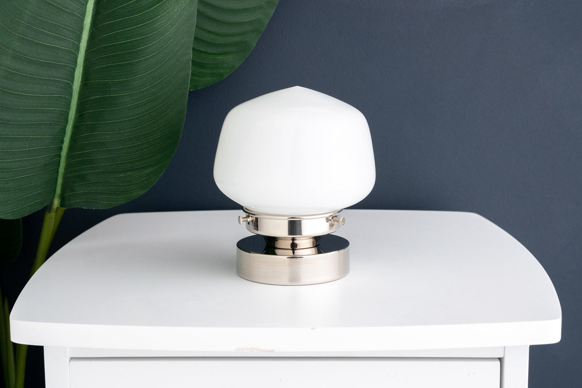 TABLE LAMP MODEL No. 1377