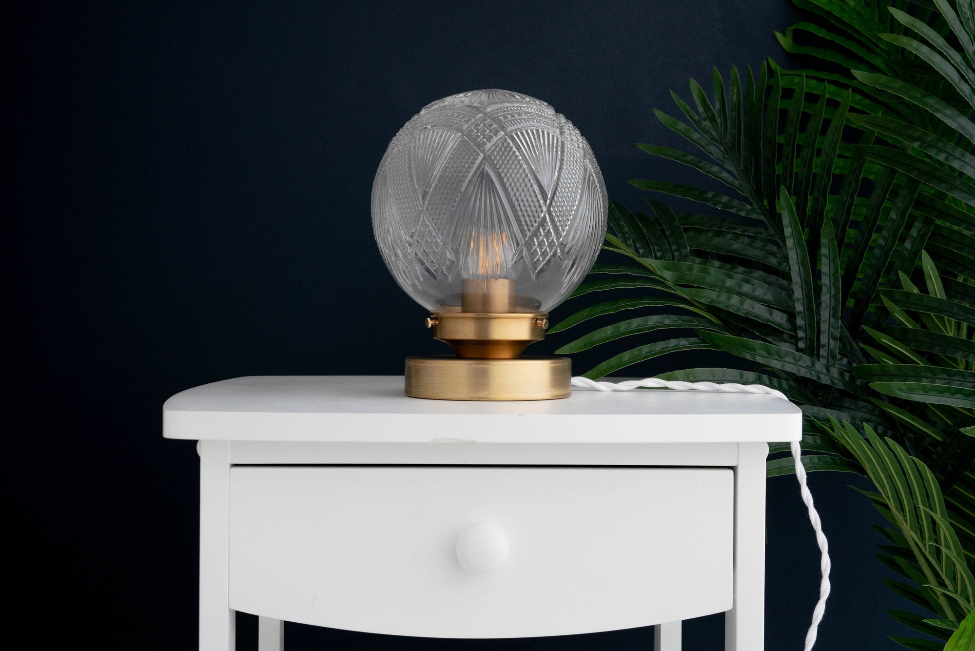 TABLE LAMP MODEL NO. 9565