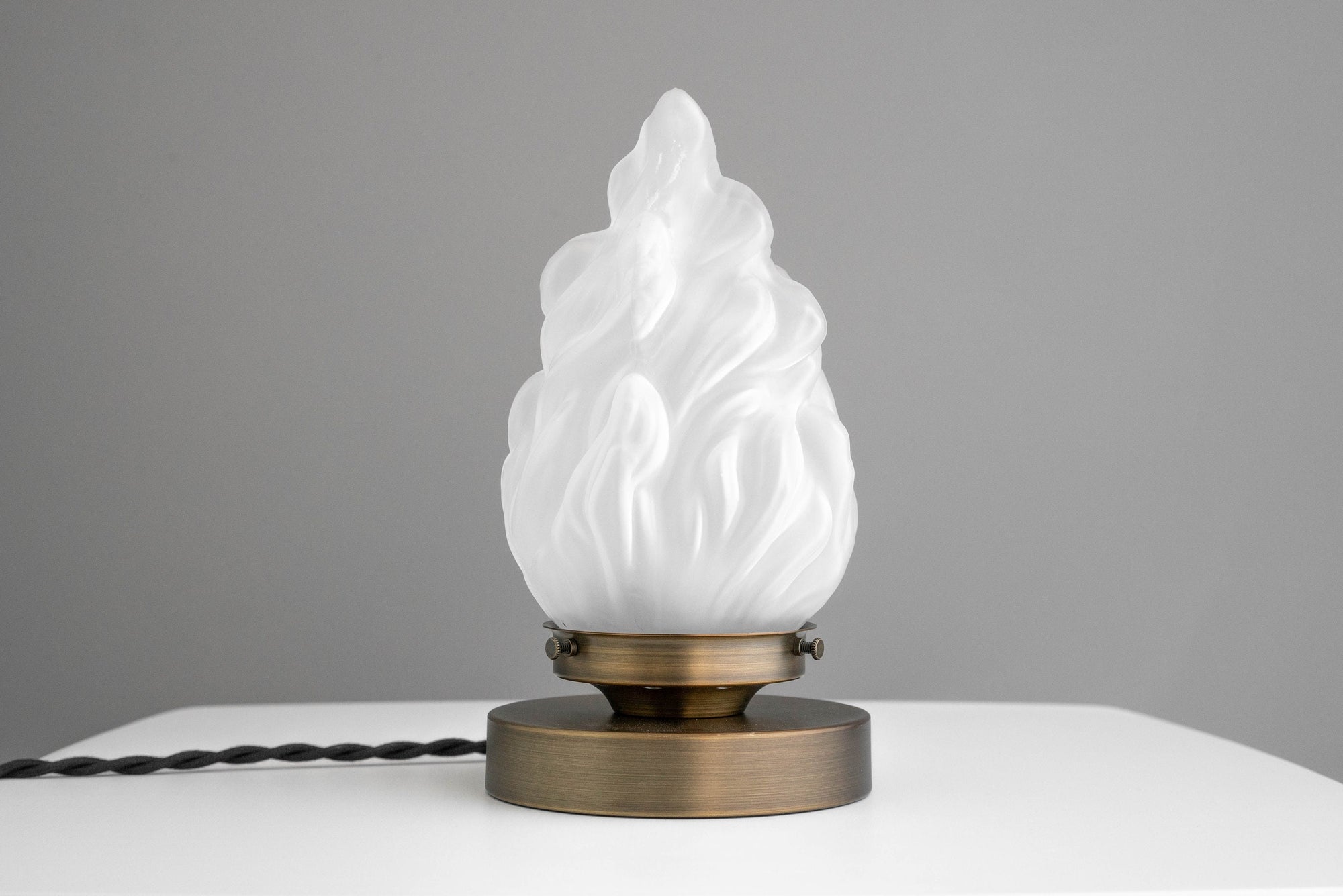 TABLE LAMP MODEL No. 3721