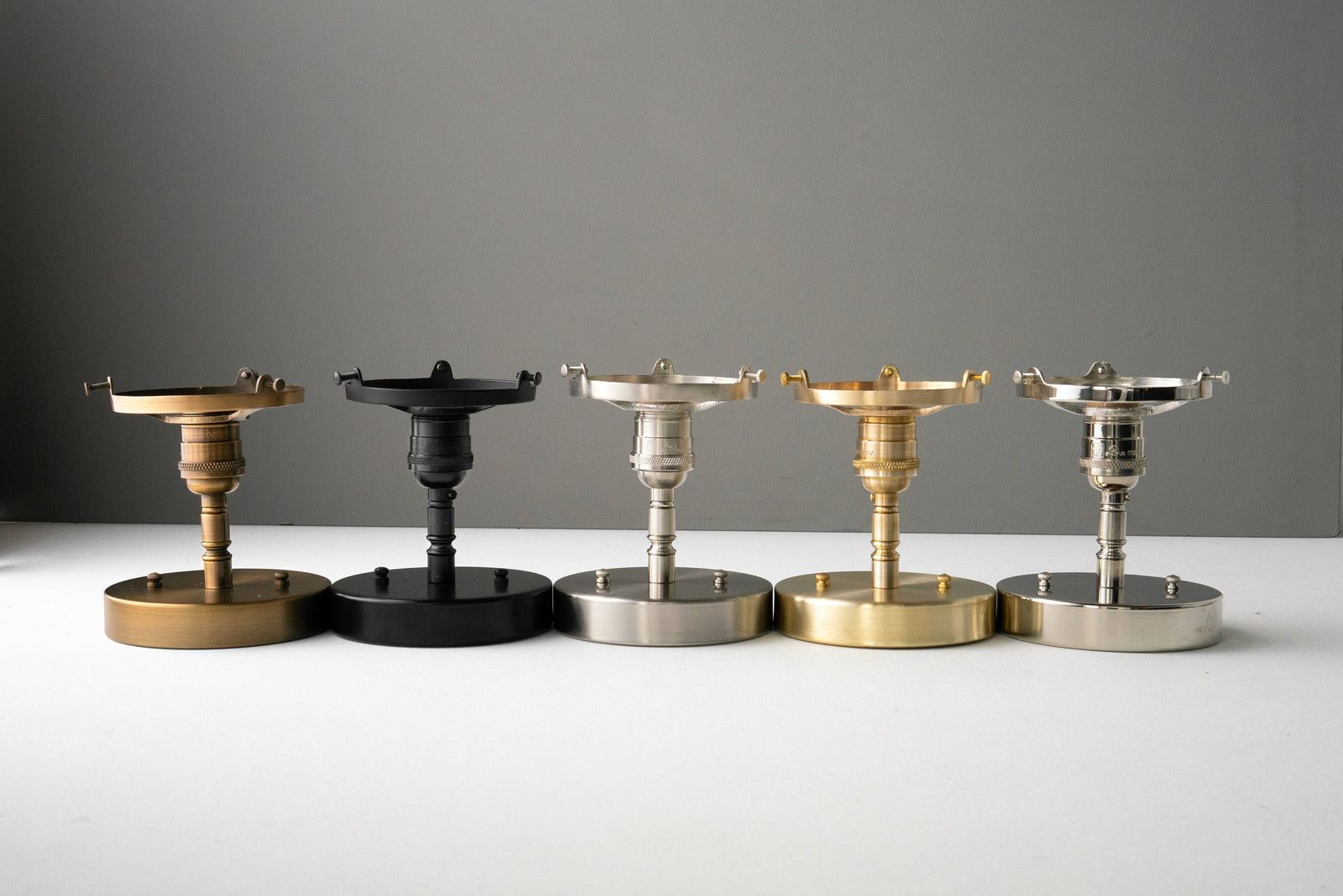 CEILING LIGHT MODEL No. 8321