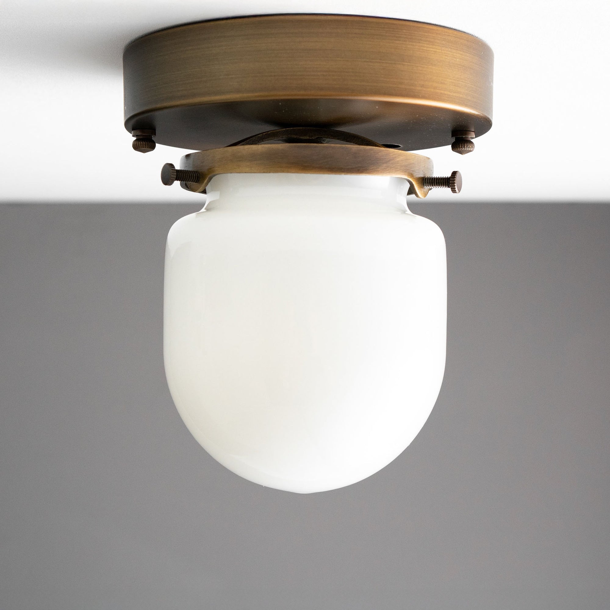 CEILING LIGHT MODEL NO. 6213
