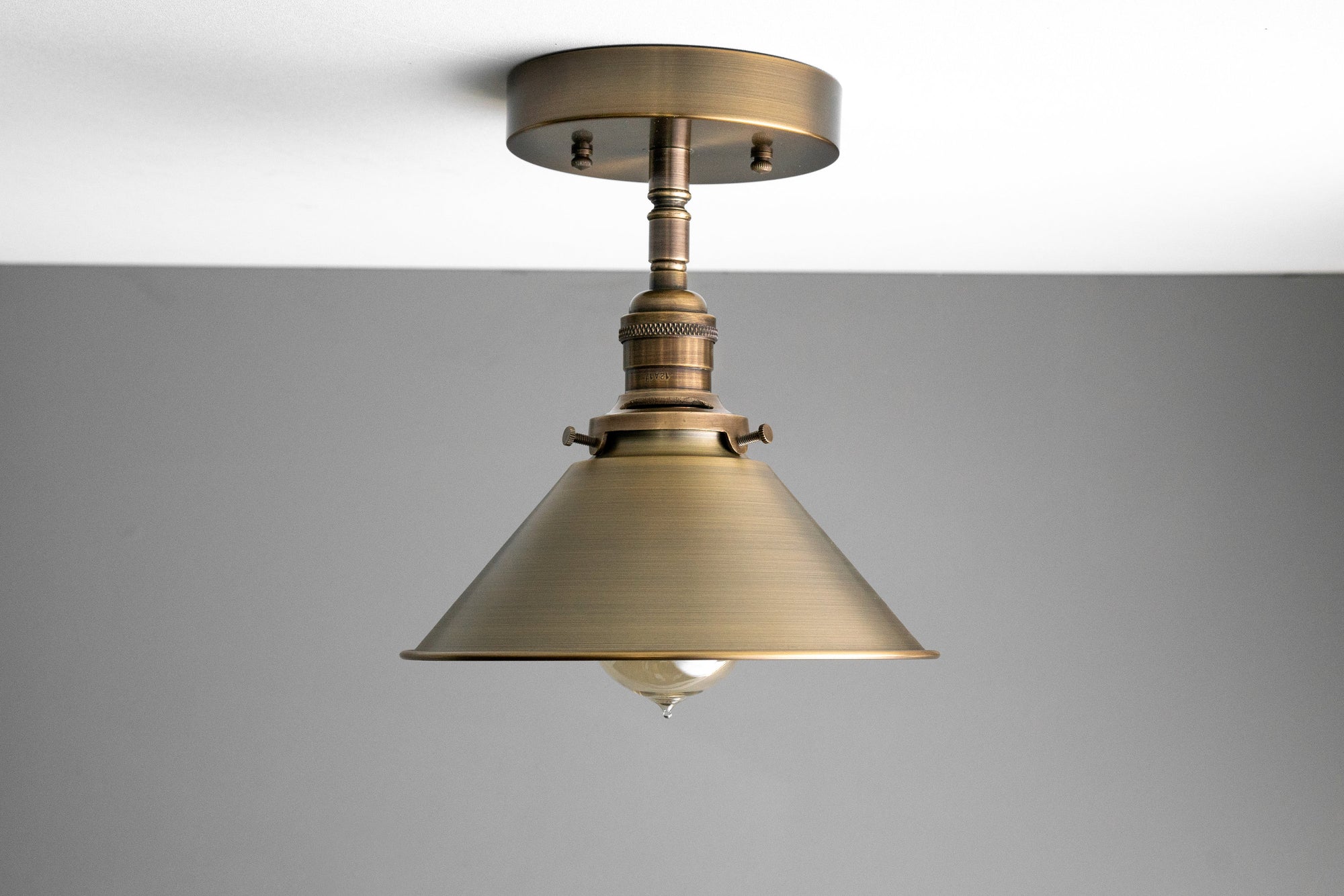 CEILING LIGHT MODEL NO. 1432 Peared Creation