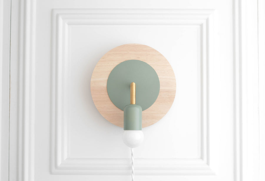 PLUG IN LIGHT MODEL No. 9944