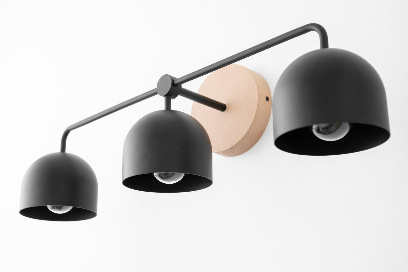 VANITY LIGHT MODEL NO. 7456