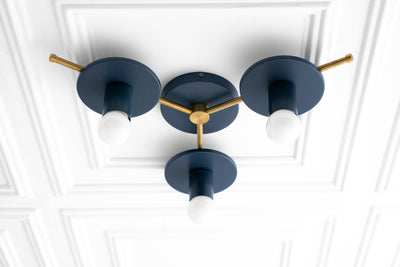 CEILING LIGHT MODEL No. 9526