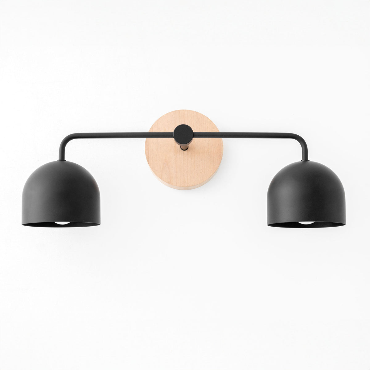 VANITY LIGHT MODEL NO. 2082