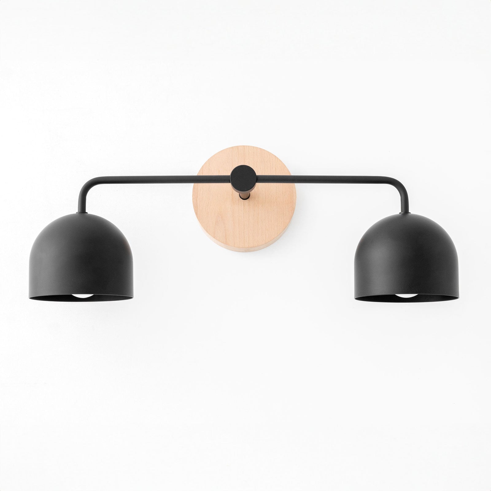 VANITY LIGHT MODEL NO. 2082