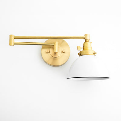 PLUG IN LIGHT MODEL No. 2889