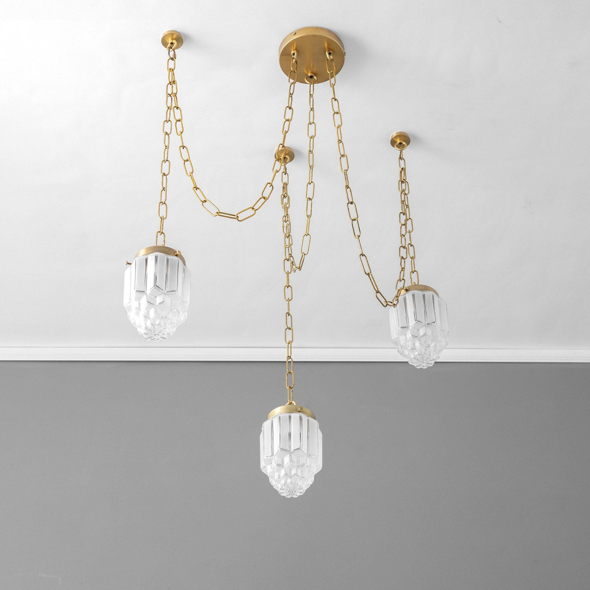 CHANDELIER MODEL NO. 7260