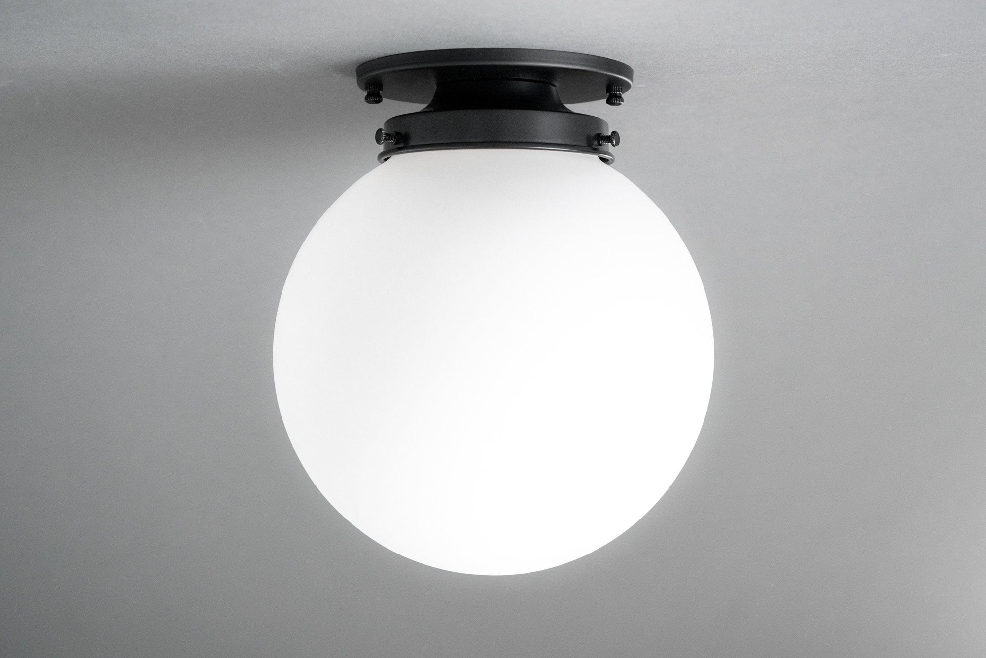 CEILING LIGHT MODEL NO. 1163