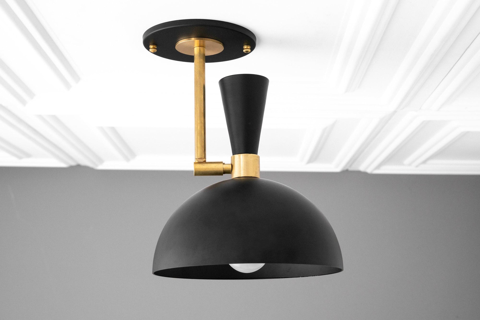 CEILING LIGHT MODEL No. 7307