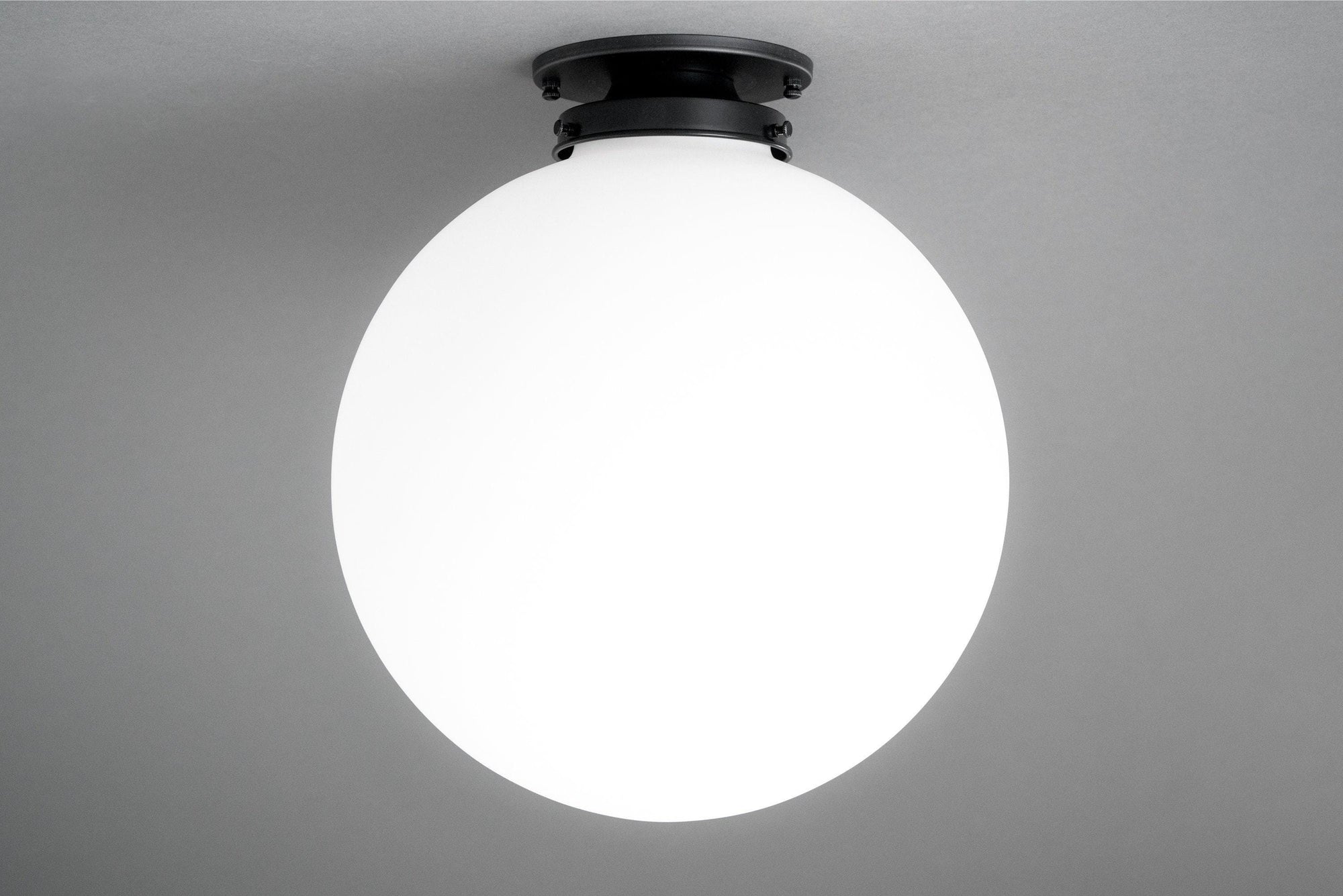 CEILING LIGHT MODEL NO. 9017
