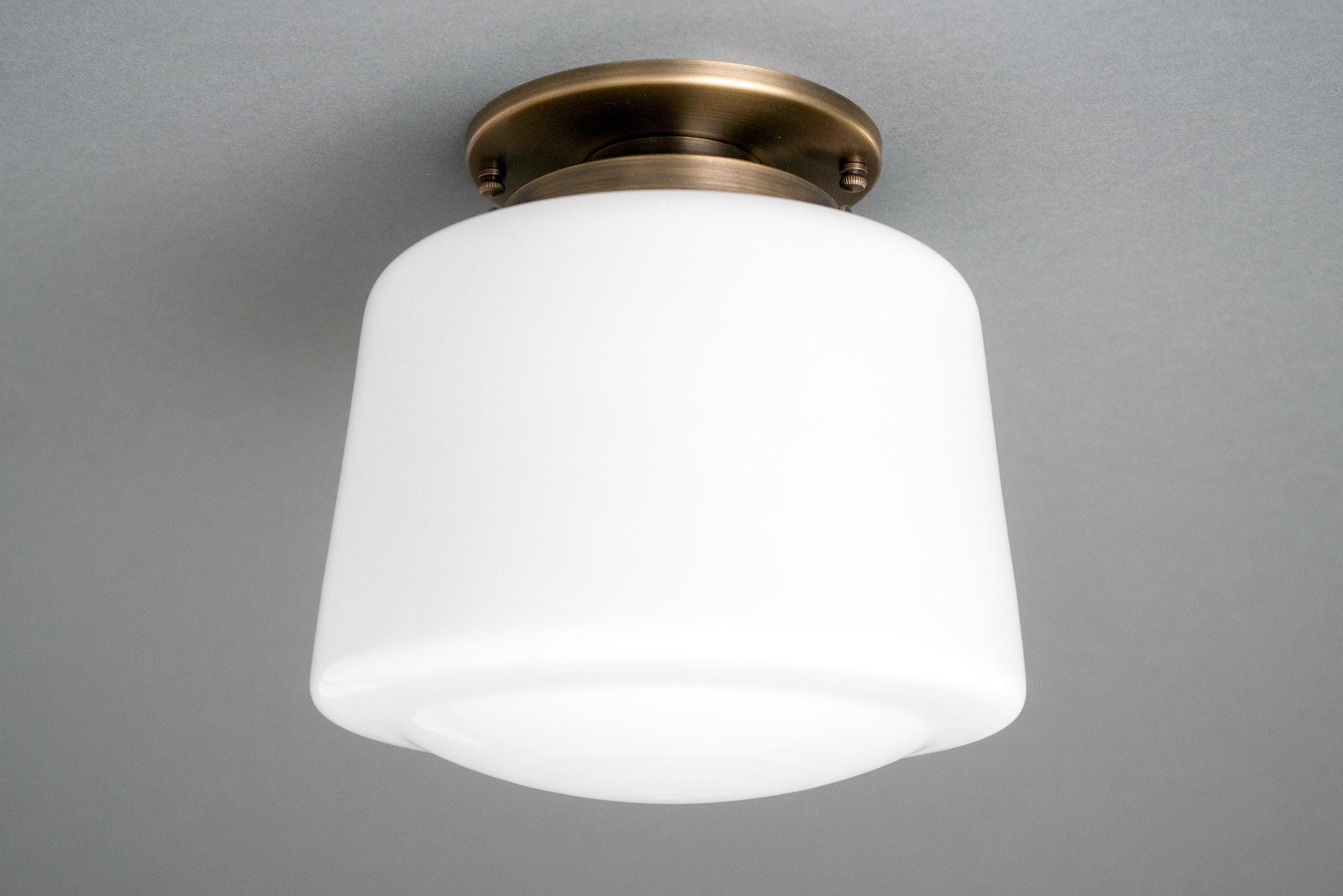 CEILING LIGHT MODEL No. 6190