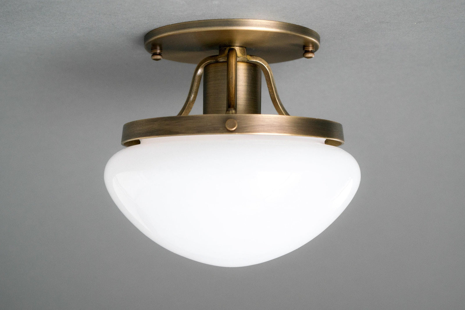 CEILING LIGHT MODEL NO. 6277