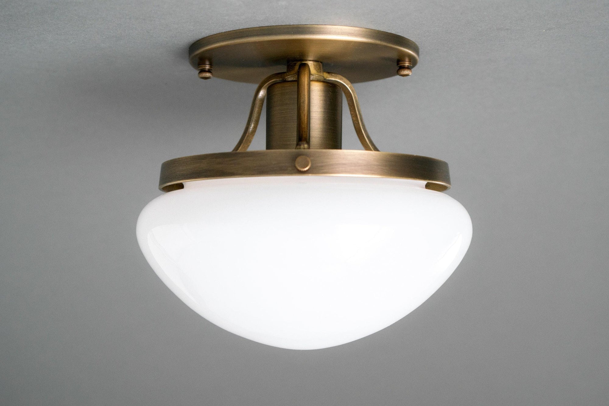 CEILING LIGHT MODEL NO. 6277