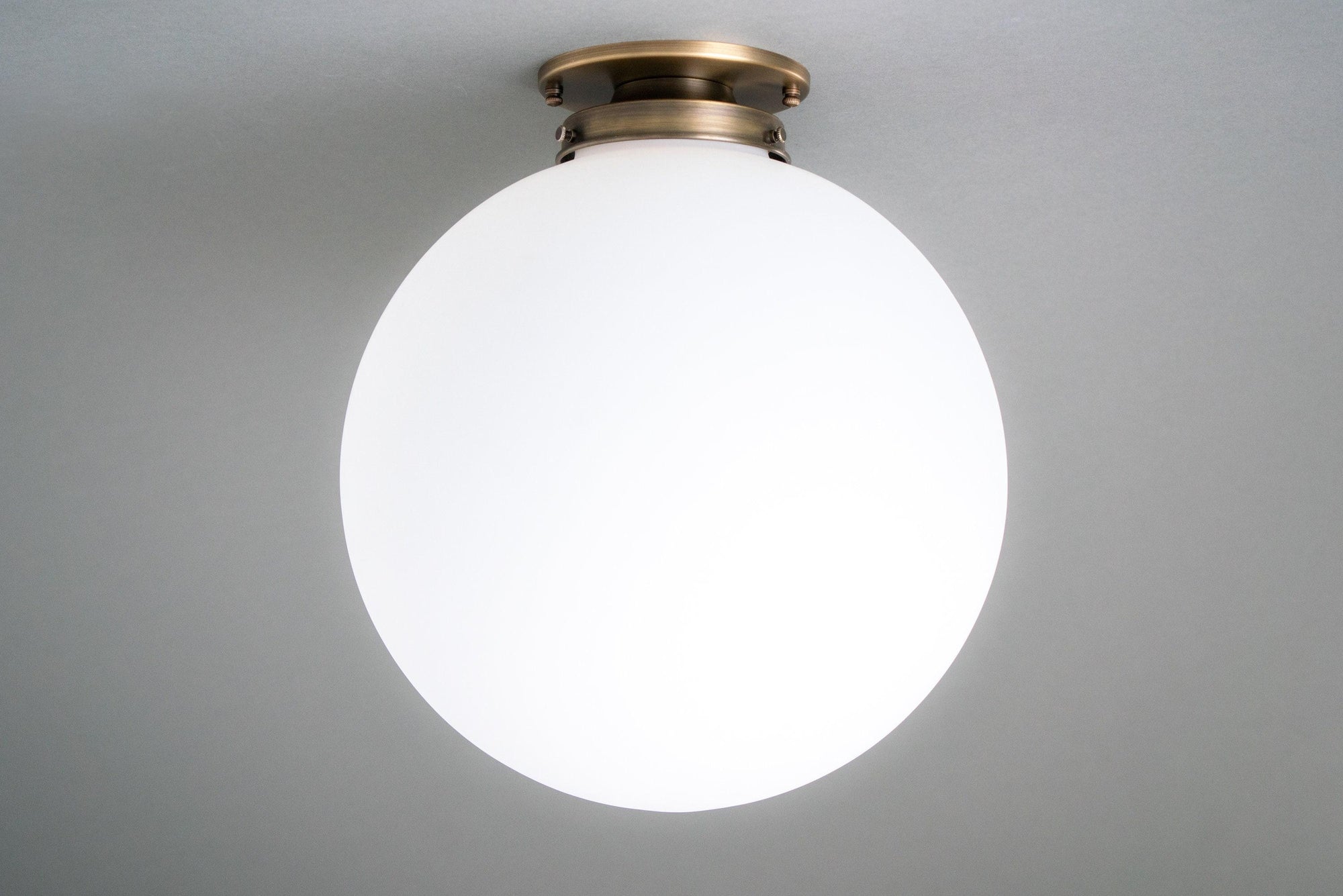 CEILING LIGHT MODEL NO. 9017