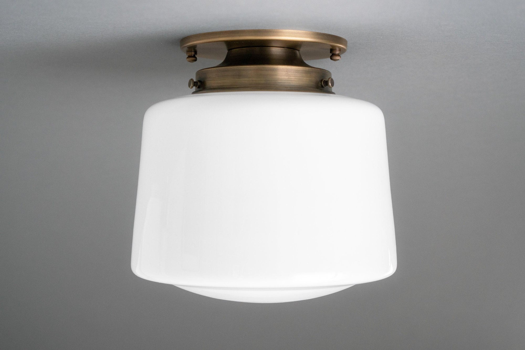 CEILING LIGHT MODEL No. 6190