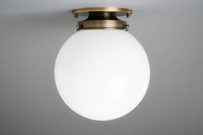 CEILING LIGHT MODEL NO. 5677
