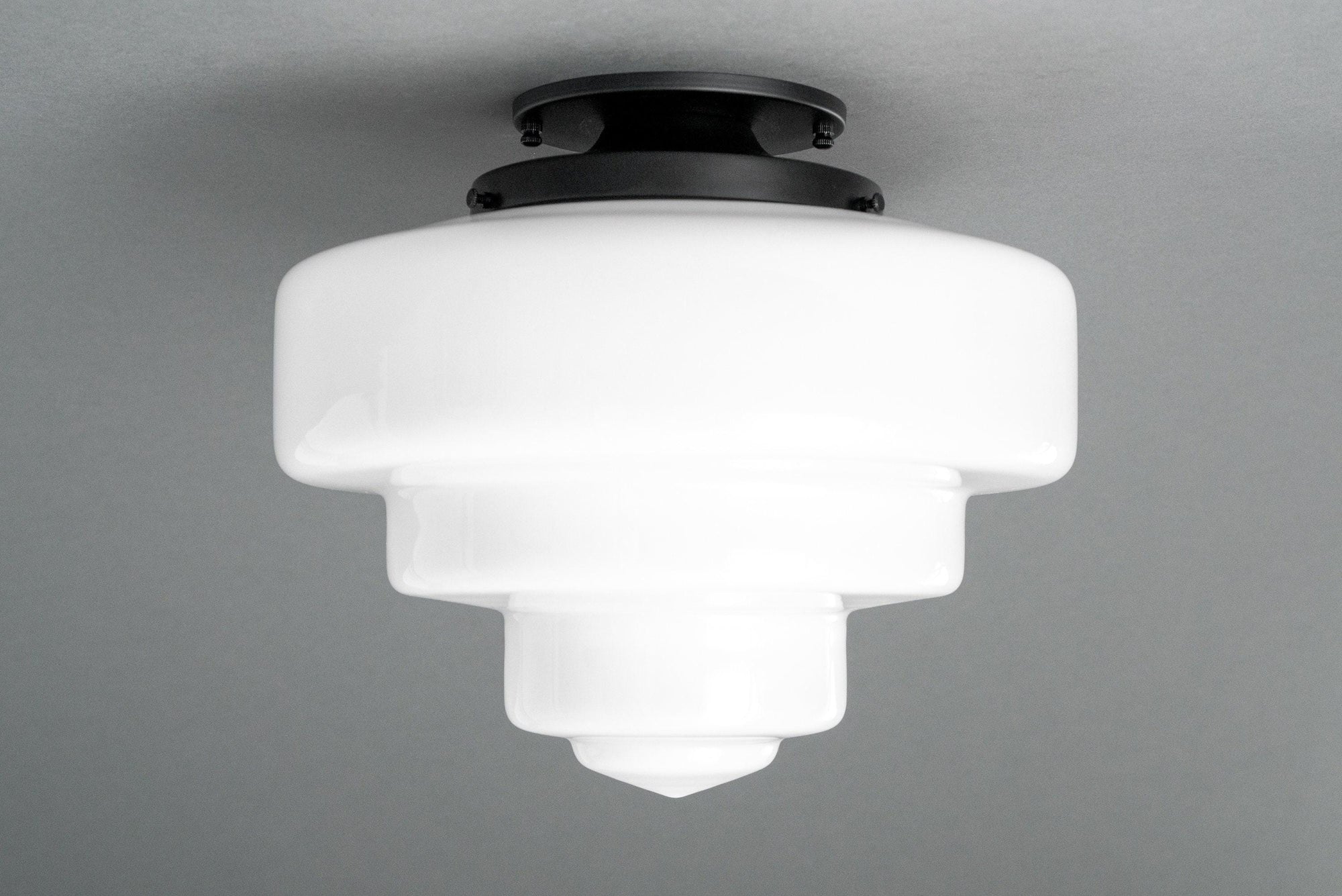 CEILING LIGHT MODEL NO. 7351