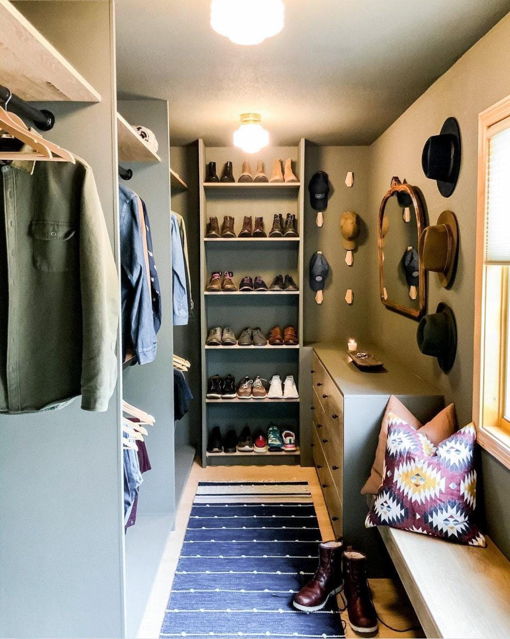 CEILING LIGHT MODEL NO. 2092