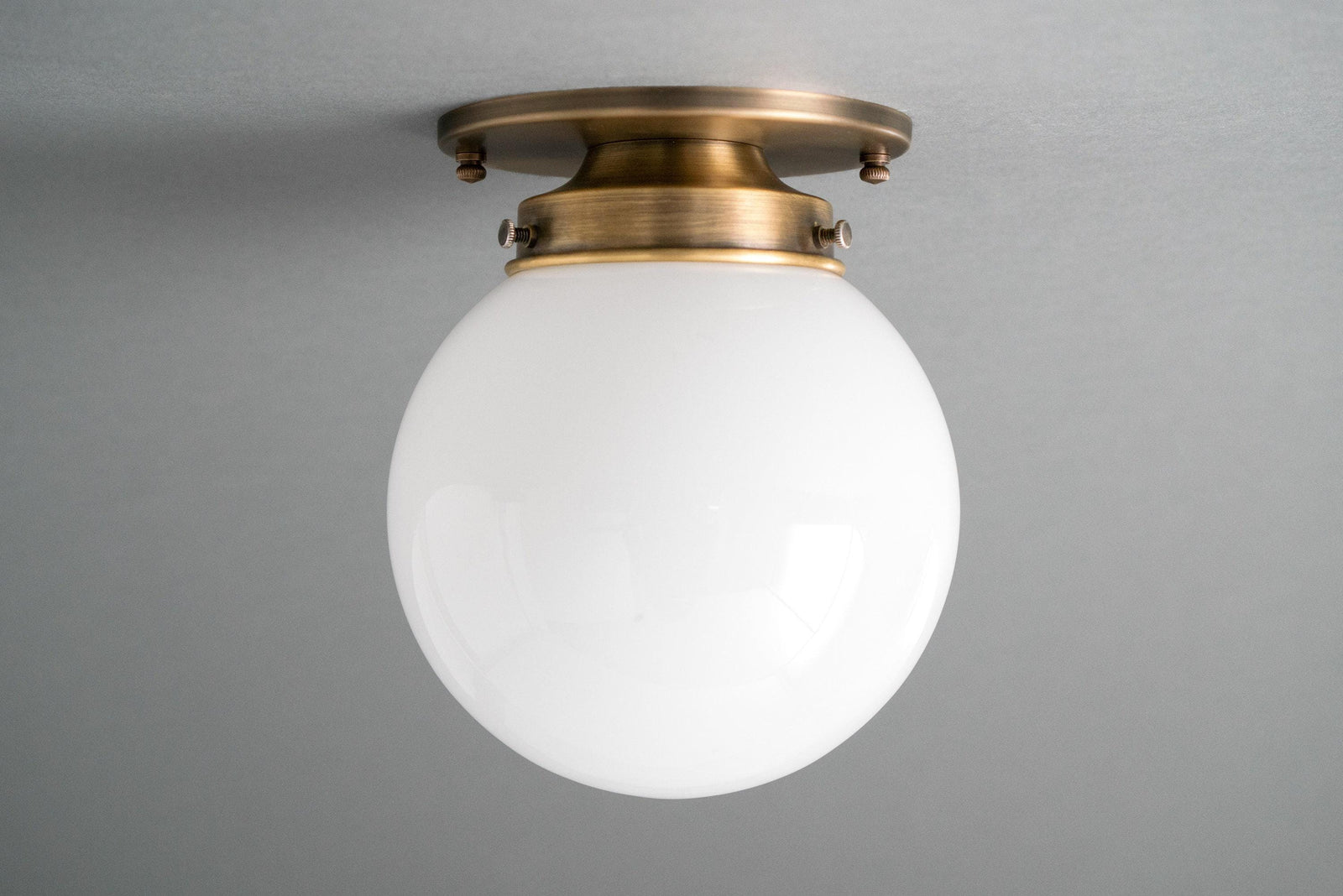 CEILING LIGHT MODEL NO. 2361