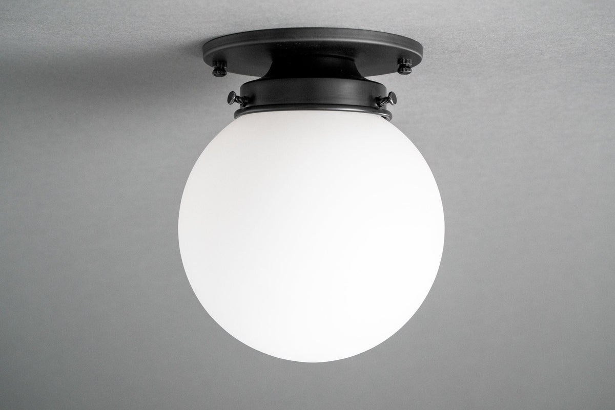 CEILING LIGHT MODEL NO. 5370
