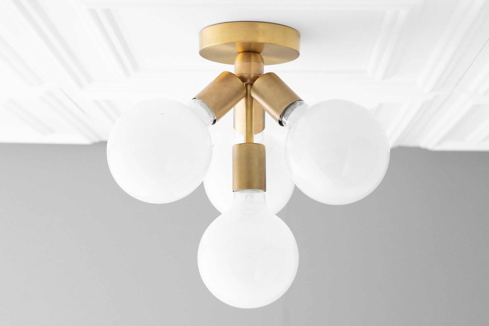 CEILING LIGHT MODEL NO. 7605