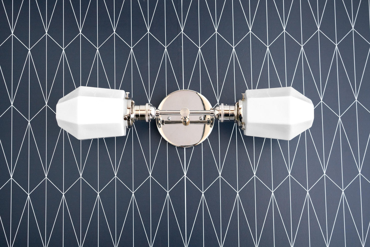 VANITY LIGHT MODEL NO. 6679