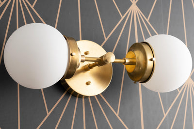VANITY LIGHT MODEL NO. 2599